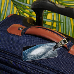 Der Taifun Hinnamnor. Gepäckanhänger