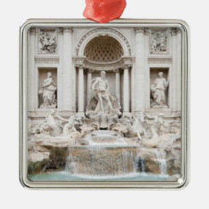 Der Trevi-Brunnen (Italiener: Fontana di Trevi) Silbernes Ornament