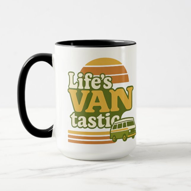 Der VANtastic Retro 70er Van Graphic von Life Tasse (Links)