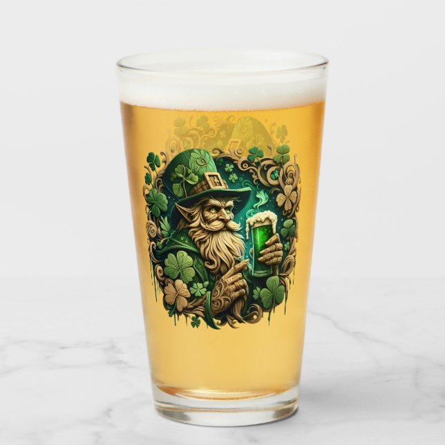 Der verzauberte Abend von Ale a Leprechauns Toast Glas (Vorne (Gefüllt))