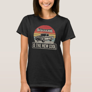 Der Vintage Retro-Platz im quadratischen LKW ist d T-Shirt