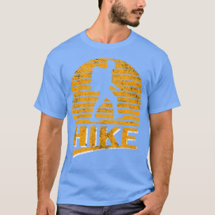 Der Vintage Retro-Wanderer auf der Wanderung T-Shirt
