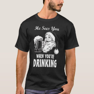 Der Weihnachtsmann sieht dich, wenn du dein Essen T-Shirt