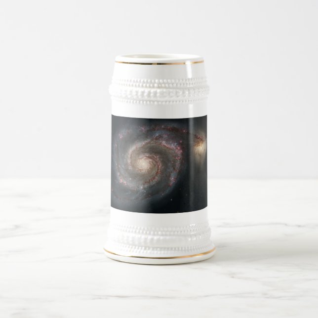 Der Whirlpool Galaxy M51 & Companion im Weltraum Bierglas (Mittel)