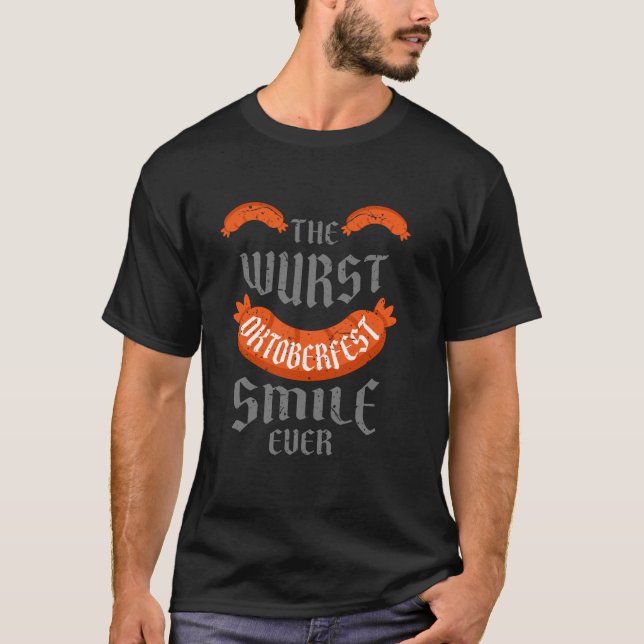 Der Wurst Lächeln je Wurst Wurst Funny Oktoberfe T-Shirt (Vorderseite)