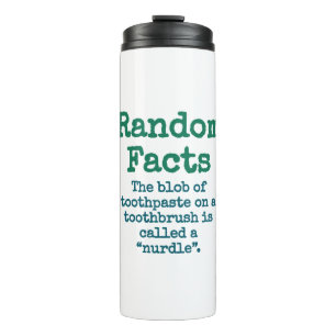 Der Zahnpastenblock auf einer Zahnbürste - Trivia  Thermosbecher