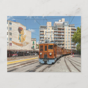 Der Zug von Sollér kommt in Palma, Mallorca an. Postkarte