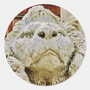 Der zurückhaltende Löwe von Massa, runder Runder Aufkleber