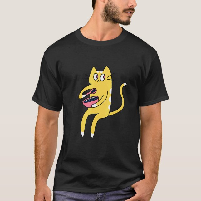Derpy Kitty Yellow and White Cat Eating Cereal T-Shirt (Vorderseite)