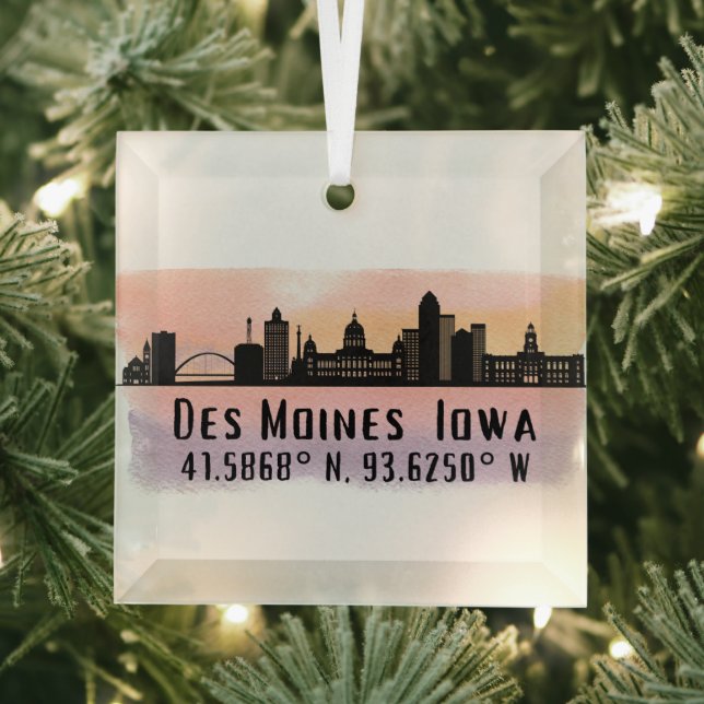 Des Moines IA City Skyline Latitude und Longitude Ornament Aus Glas (Insitu)