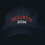 Desantis 2024 - Rot-Blau Bestickte Baseballkappe<br><div class="desc">Ein traditionelles Design für einen potenziellen republikanischen Kandidaten. Präsidentschaftskandidat bei den Wahlen 2024. Sie können den Typ und die Farbe ändern,  wenn Sie auf die Schaltfläche Anpassen klicken.</div>