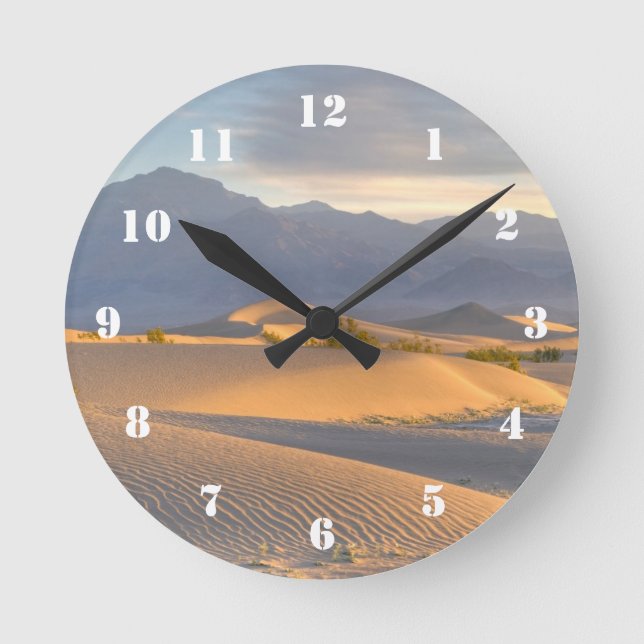 Desert Dawn Runde Wanduhr (Vorderseite)