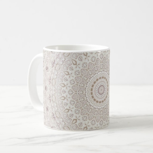 Design Beige und Taupe Mandala Kaffeetasse (Vorderseite Links)