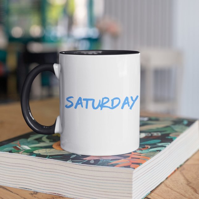 Design-Buchstaben "Samstag" in Sky Blue Tasse (Von Creator hochgeladen)