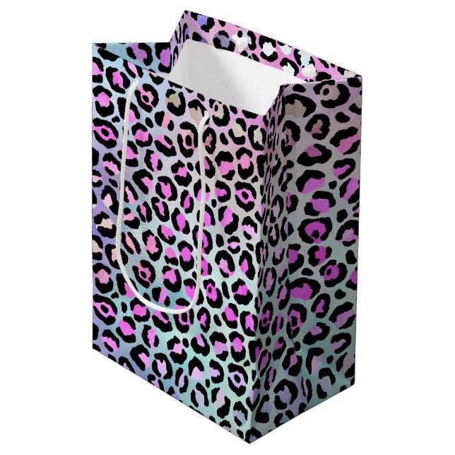 Design der iridescent Leopard-Serie 12 Mittlere Geschenktüte (Vorderseite Schrägansicht)
