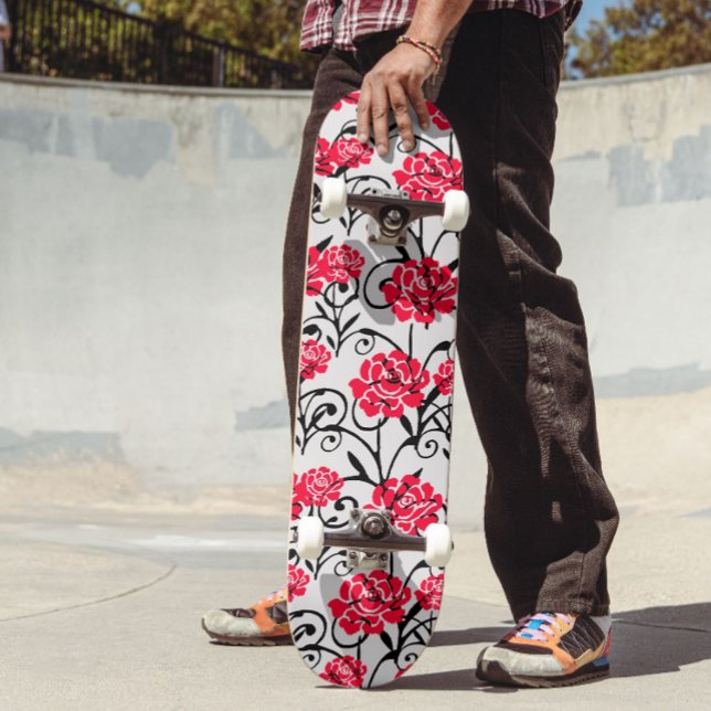 Design der rote Rose floral Illustration Skateboard (Von Creator hochgeladen)