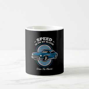 Design eines klassischen Autos - Geschwindigkeit i Kaffeetasse