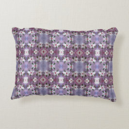 Designer-Kissen mit weißem Blumendesign Dekokissen