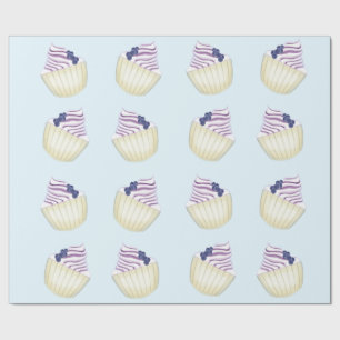 Dessert mit Blaubeeren auf blauem Hintergrund Geschenkpapier