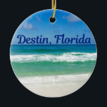 Destin Florida Beach Foto Keramikornament<br><div class="desc">Ein schönes Strandfoto,  aufgenommen in der idealen Feriendestination Destin,  Florida. Das wunderschöne grüne Wasser von Sandestin spült bis zum Sandstrand unter dem ruhigen blauen Himmel,  um das perfekte landschaftliche Foto für einen Urlaub zu machen.</div>