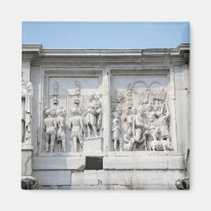 Detail vom Bogen von Constantine Magnet