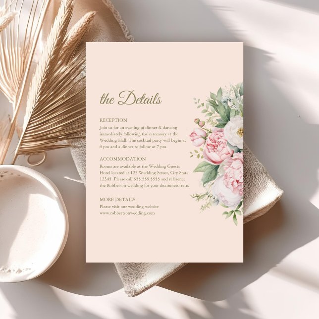 Detailkarte für sanfte Pfirsichfarben und Blush-Bl Einladung (Soft Peach and Blush Floral Wedding Details Card on a boho wedding table.)