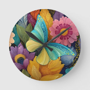 Detaillierte Blumen- und Schmetterlingsillustratio Runde Wanduhr