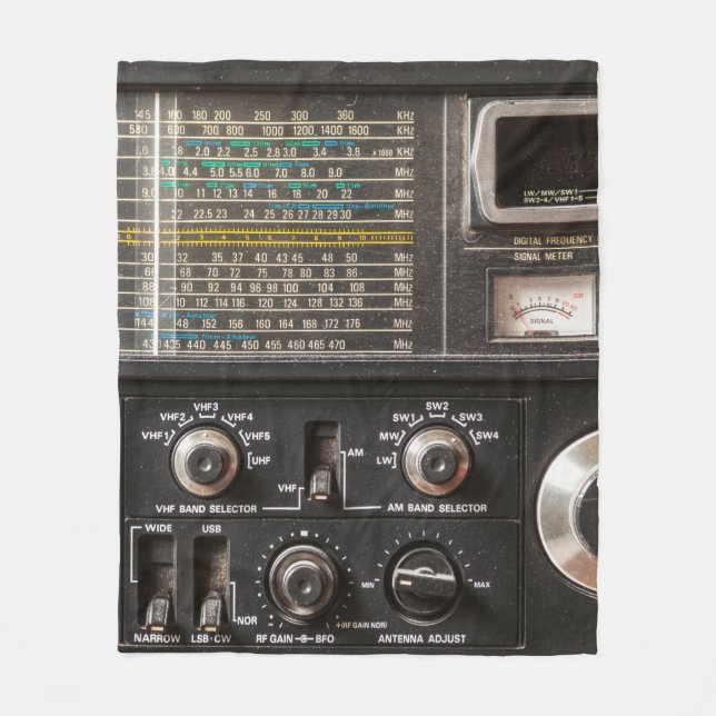 Details eines alten Funkempfängers Fleecedecke (Vorderseite)