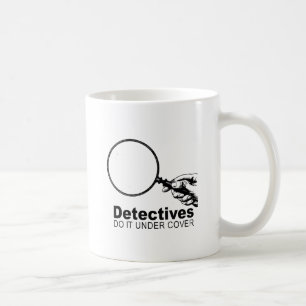 Detektive machen es unter der Tarnung Kaffeetasse