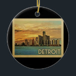 Detroit Michigan Keramik Ornament<br><div class="desc">Im Vintage Travel Stil erwartet Sie das Hotel mit einem wunderschönen Sonnenuntergang.</div>