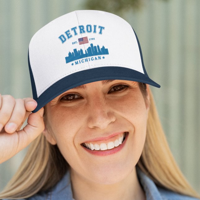 Detroit Michigan Skyline city Est. 1701  Truckerkappe (Von Creator hochgeladen)