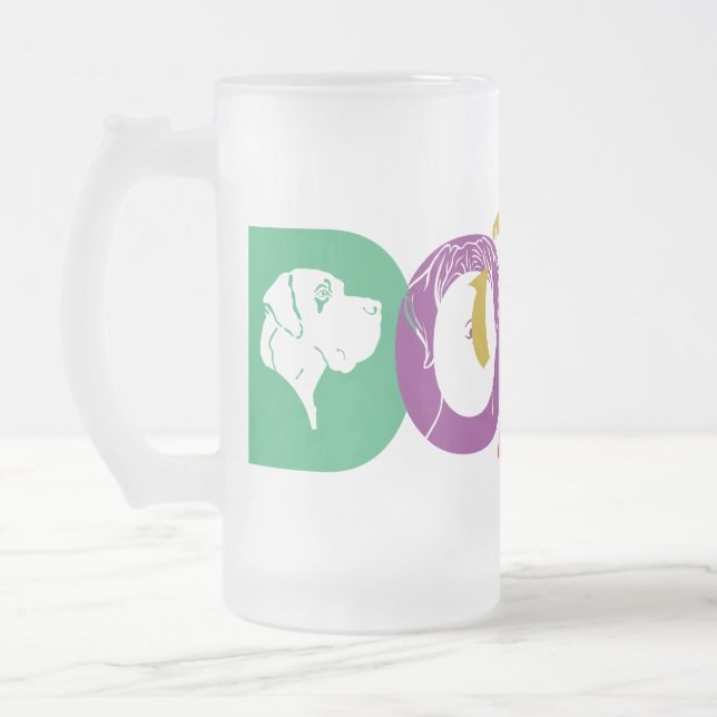 Deutsch: Hund Mattglas Bierglas (Links)