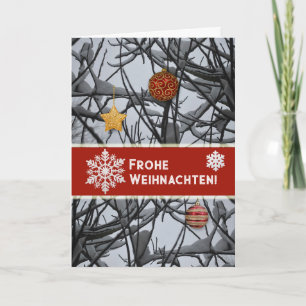 Deutsche Weihnachtsschmuck auf verschneiten Zweige Feiertagskarte