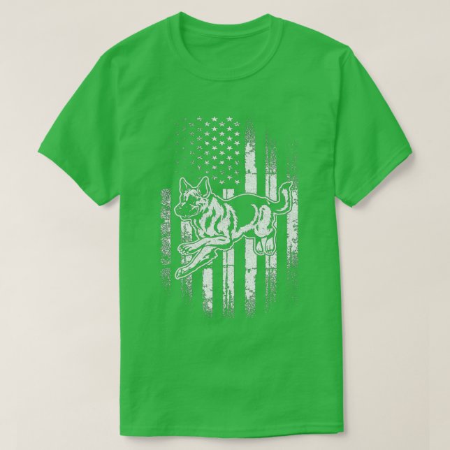 Deutscher Schäferhund AMERICAN FLAG Patriotic Dog  T-Shirt (Design vorne)