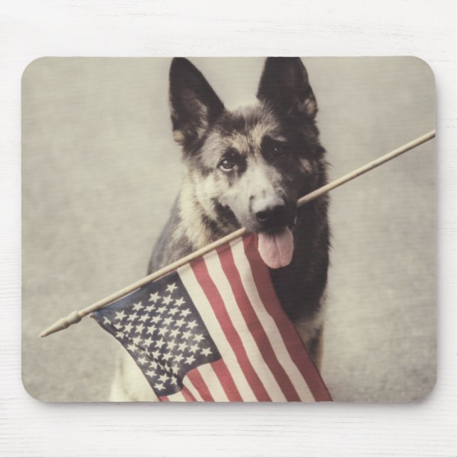 Deutscher Schäferhund mit US-Flagge Mousepad (Vorne)
