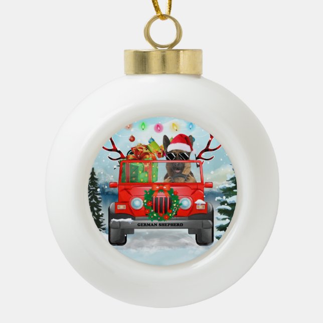 Deutscher Schäferhund mit Weihnachtsgeschenken Keramik Kugel-Ornament (Vorderseite)