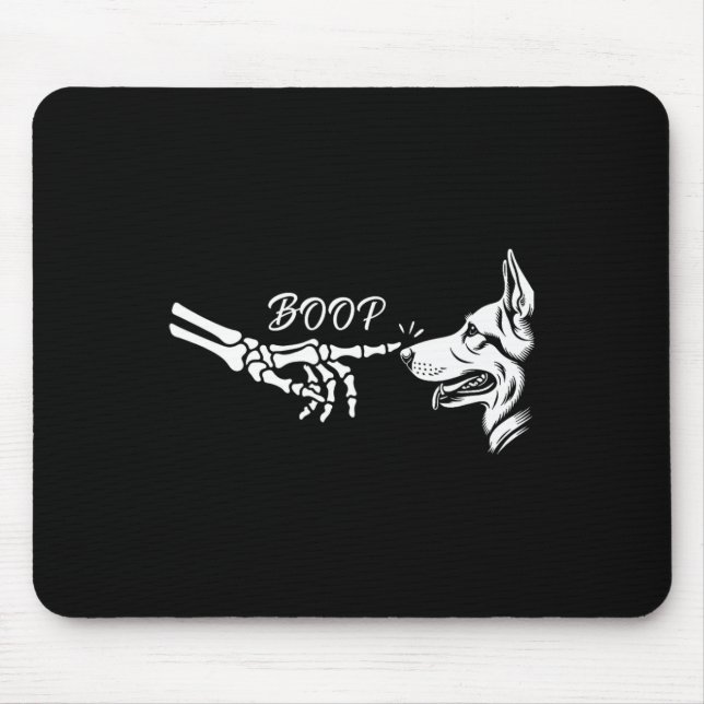 Deutscher Schäferhund Skeleton Hand Boop Halloween Mousepad (Vorne)