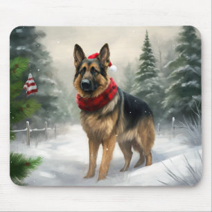 Deutscher Schäferhund zu Weihnachten im Schnee Mousepad