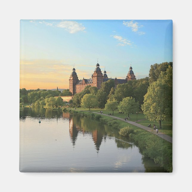 Deutschland, Aschaffenburg, Schloss (Schloss) Magnet (Vorne)