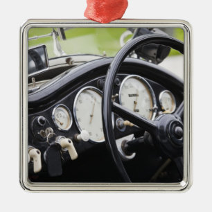 Deutschland, Bayern-Bayern, München. BMW Welt Auto Ornament Aus Metall