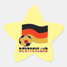 Deutschland-Flagge und Fußball mit grauem Rand