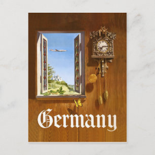 Deutschland, Holzuhr und Blick aus dem Fenster Postkarte