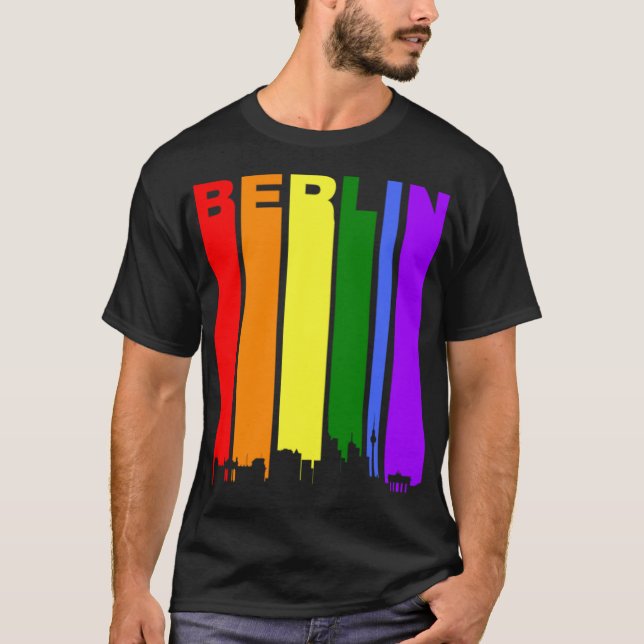 Deutschland Rainbow Skyline LGBT Gay Pride  T-Shirt (Vorderseite)