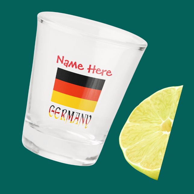 Deutschland - Rotes Personalisierte der deutschen  Schnapsglas (Shot glass has German Flag and word GERMANY below in flag colors. Add name in red text above.)