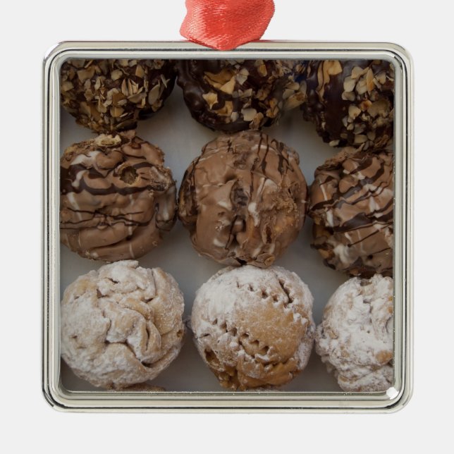 Deutschland, Rothenburg. Typisch Rothenburg Ornament Aus Metall (Vorne)