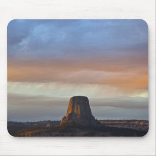 Devils Tower National Monument, Sturm bei Sonnenun Mousepad