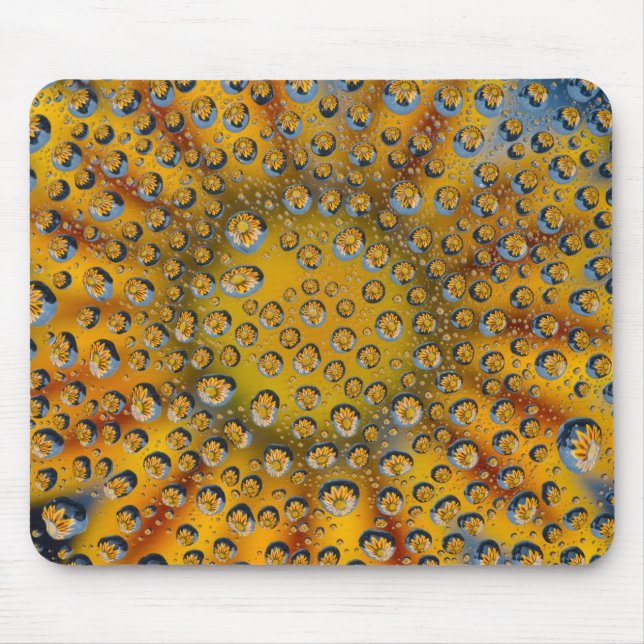 Dew Drop Reflexion der Blume, Crescent City, Mousepad (Vorne)