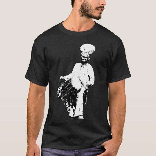 Dholi Pose 3 T-Shirt (Vorderseite)