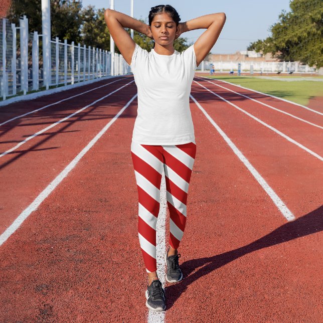 Diagonal Red Stripe Capri Leggings (Von Creator hochgeladen)