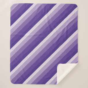 Diagonale Ombre-Streifen in lila Tönen Sherpadecke